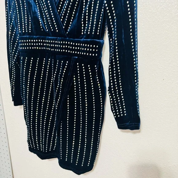 Windsor Alexa Velvet Studded Wrap Mini Navy Blue Dress Size Medium - Picture 5 of 9
